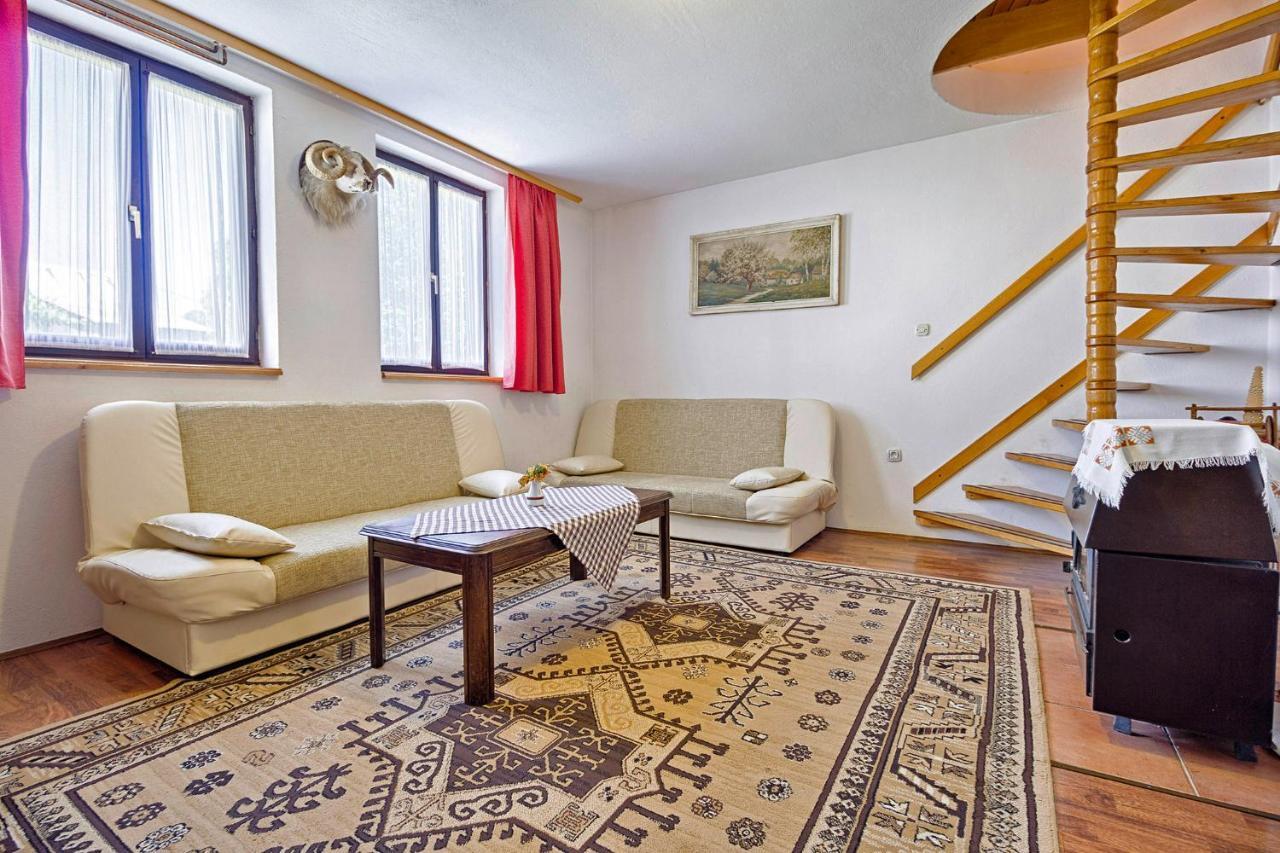 Milan In Rastovaca Villa ภายนอก รูปภาพ