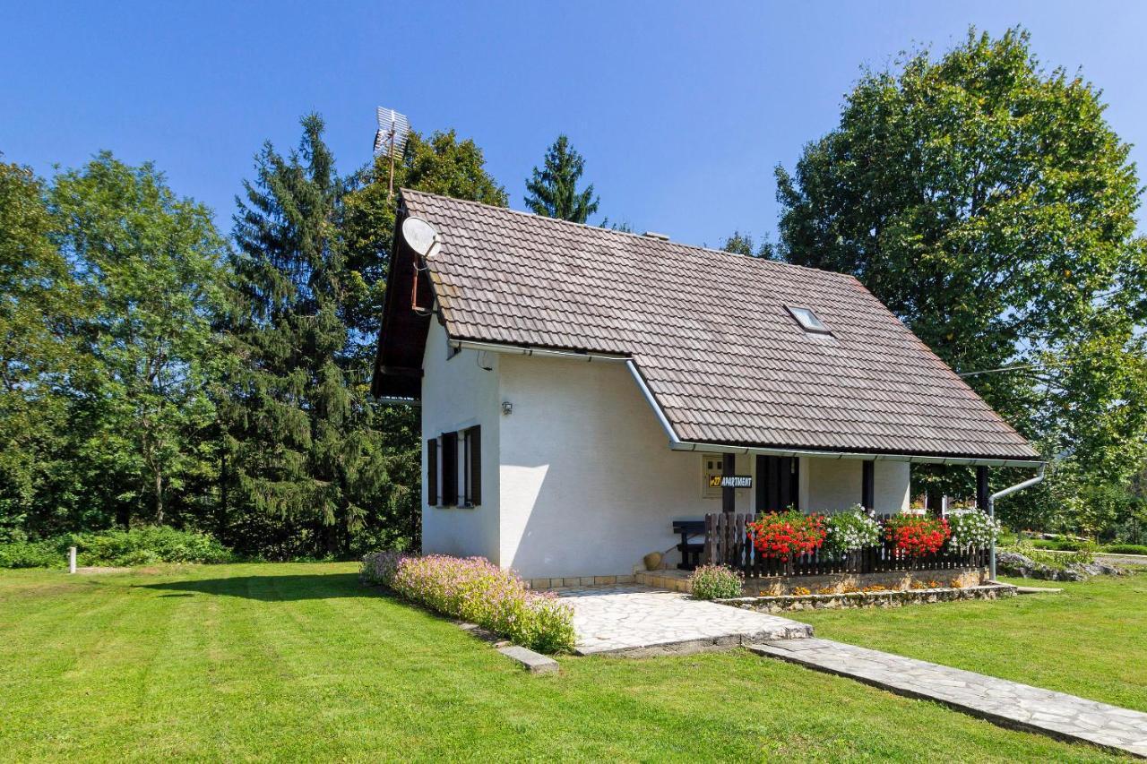 Milan In Rastovaca Villa ภายนอก รูปภาพ