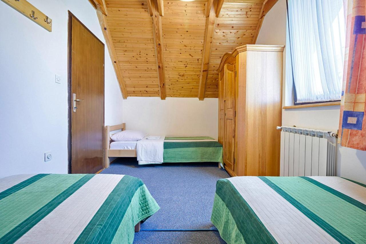 Milan In Rastovaca Villa ภายนอก รูปภาพ