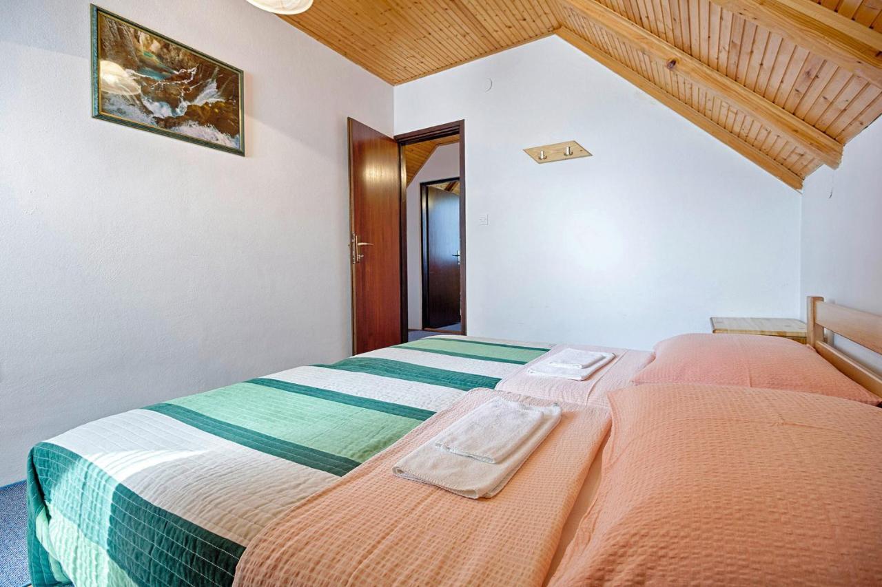 Milan In Rastovaca Villa ภายนอก รูปภาพ